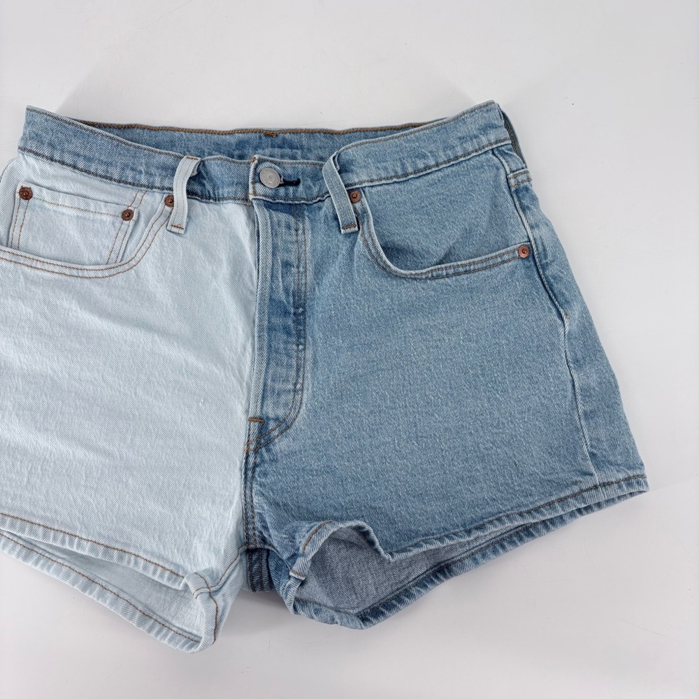 LEVI’S Women's 501 High Rise Two Tone Straight Denim
Jean Shorts - Picture 6 of 12